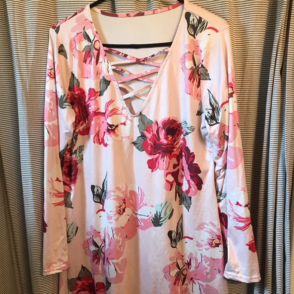 Women’s pink floral dress